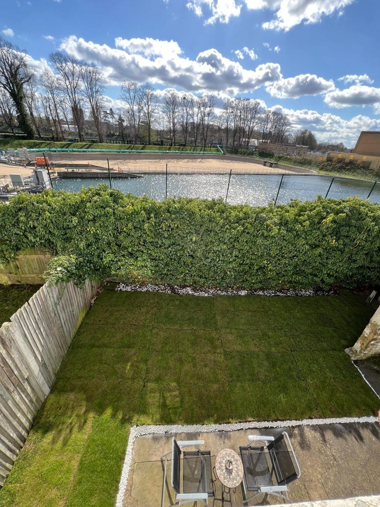Villa Court